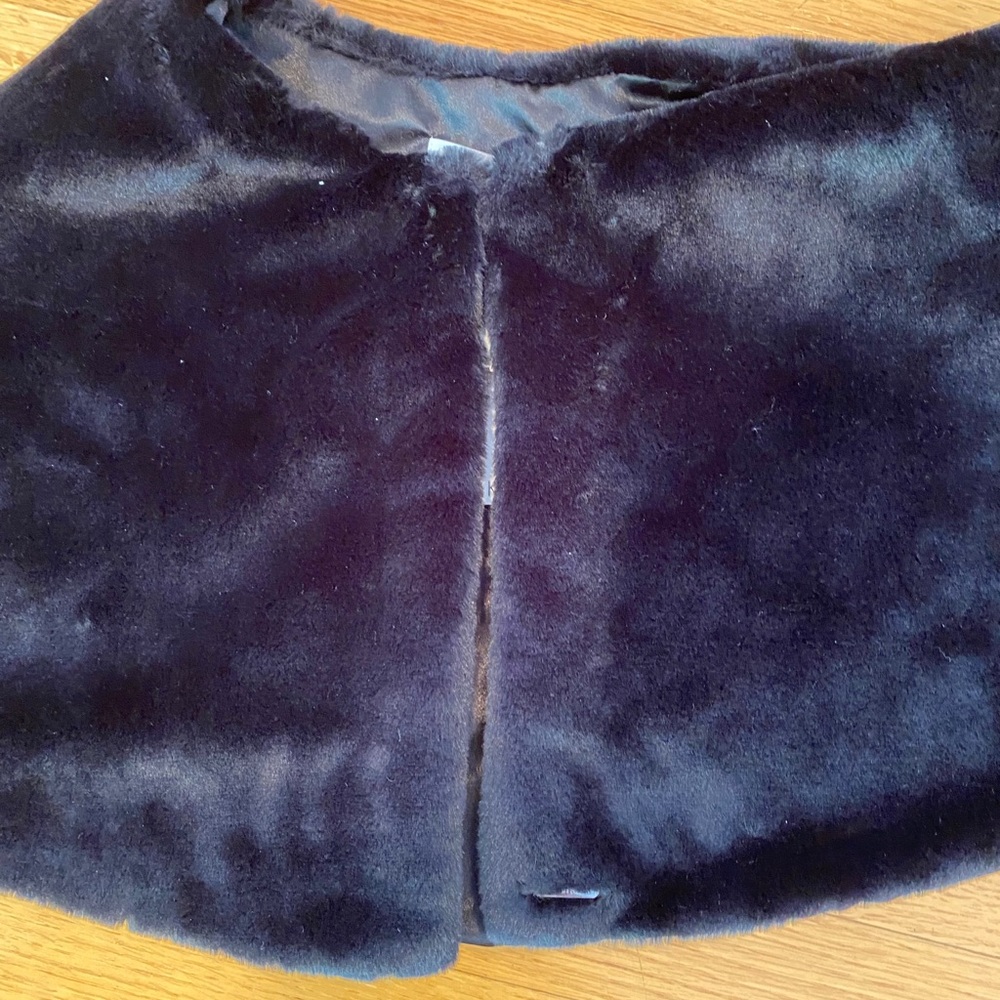 Black fur cape by Calvin Klein brand new S/M